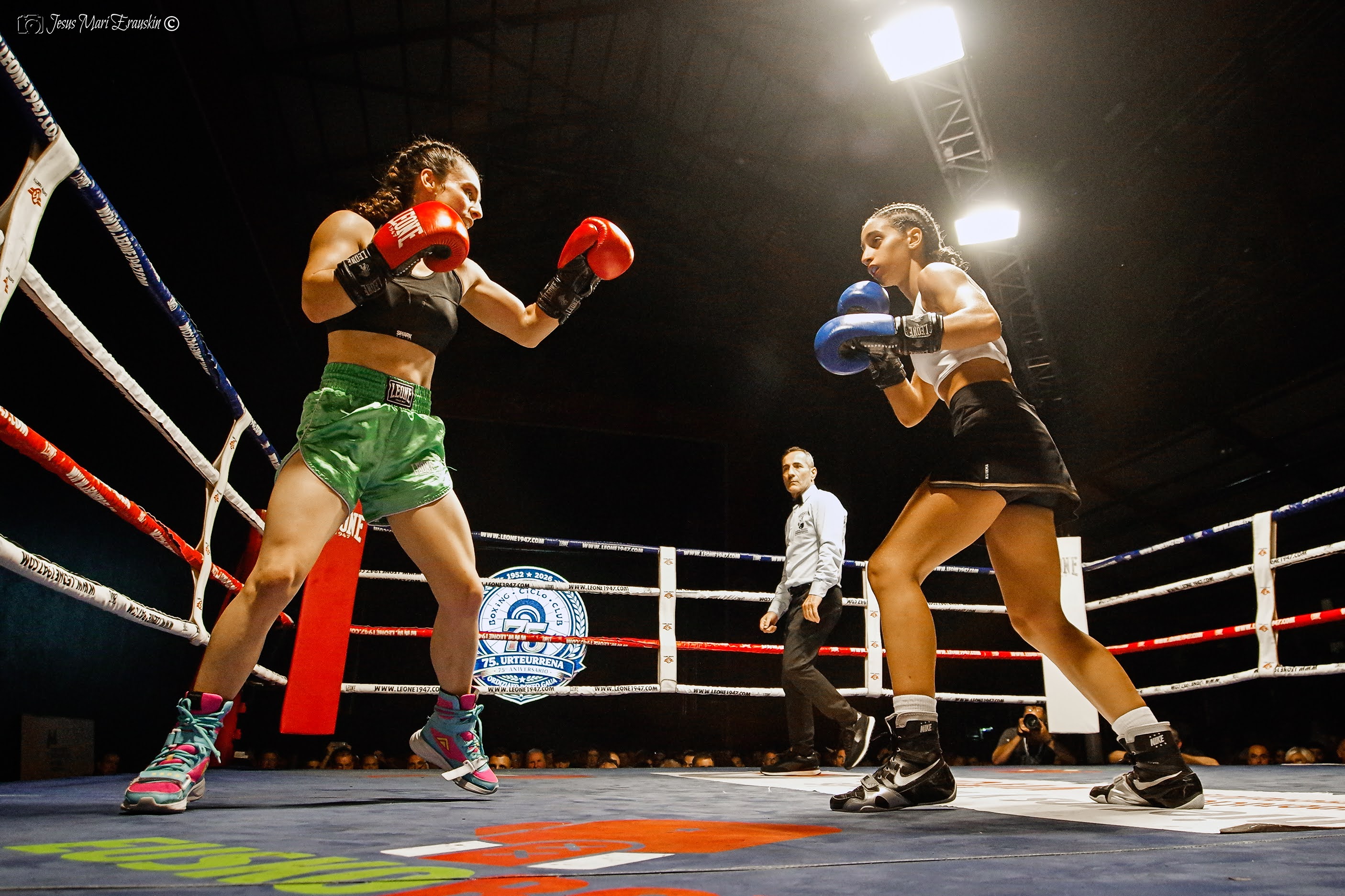 Esmeralda, boxeadora del equipo de competición de Resiliens